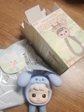 AUTHENTIC POPMART SNUGGLE WITH YOU HACIPUPU 'COMFY BUNNY'